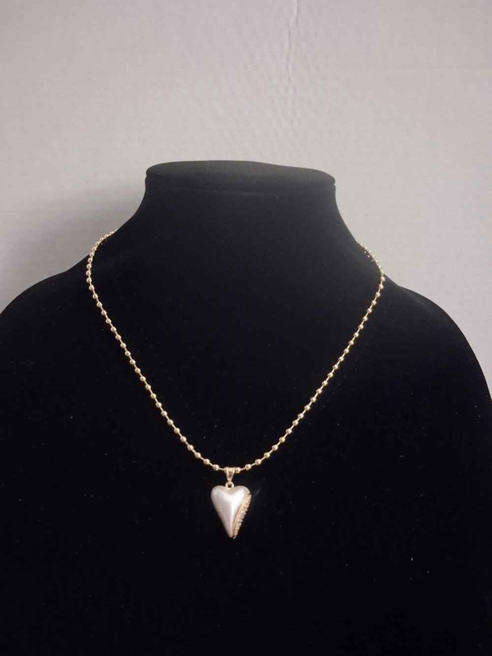 14K Gold Filled Pearl Heart Pendant Necklace 18" Bead Chain One Side Iced